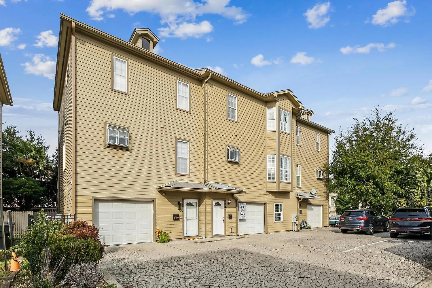 Downtown Pensacola 2B Townhome 0*,  United States